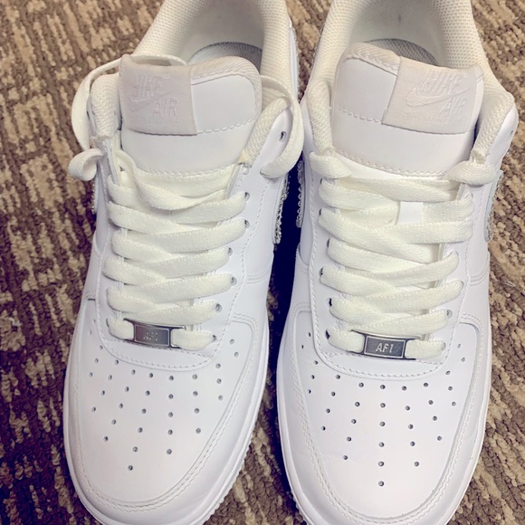 Custom Nike Airforce size 8.5 Woman’s. They have been worn twice. Look new! - Picture 6 of 6